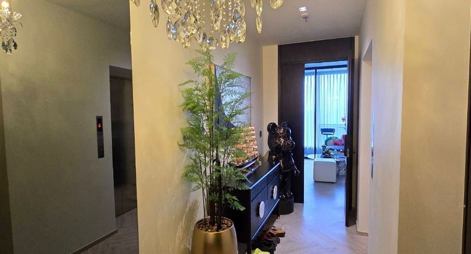 For sale 3 bedrooms condo in Khlong San, Bangkok