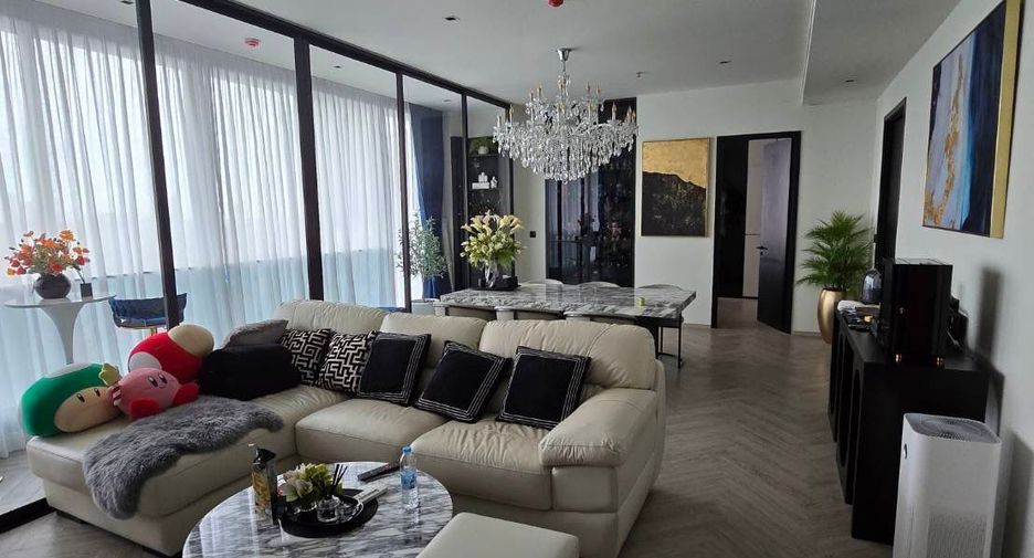 For sale 3 bedrooms condo in Khlong San, Bangkok