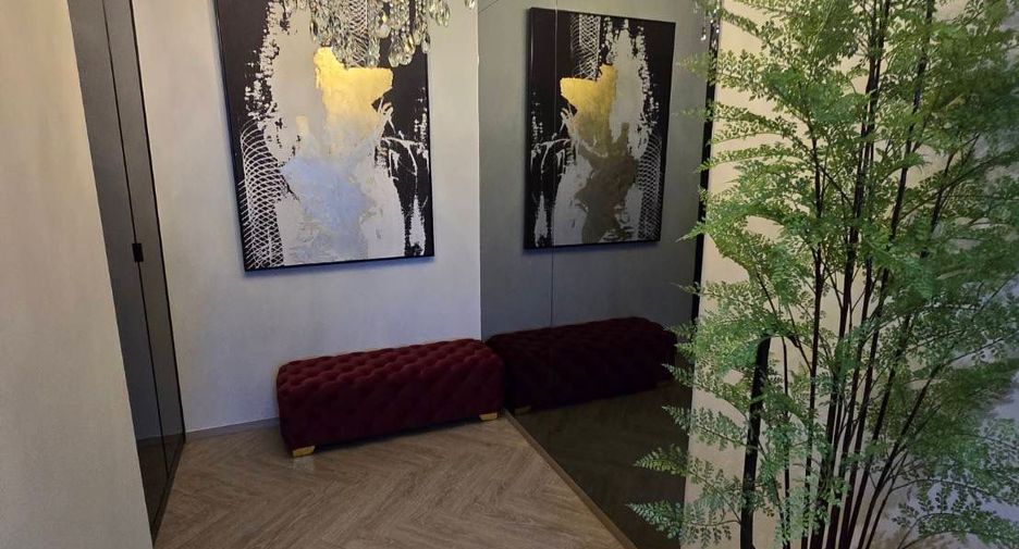 For sale 3 bedrooms condo in Khlong San, Bangkok