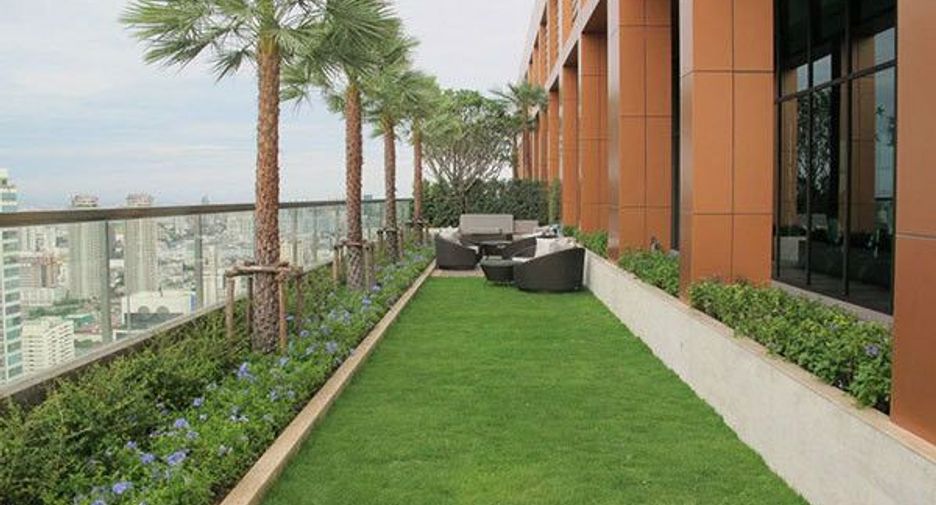 For rent 2 bedrooms condo in Sathon, Bangkok