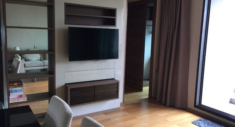 For rent 2 bedrooms condo in Sathon, Bangkok