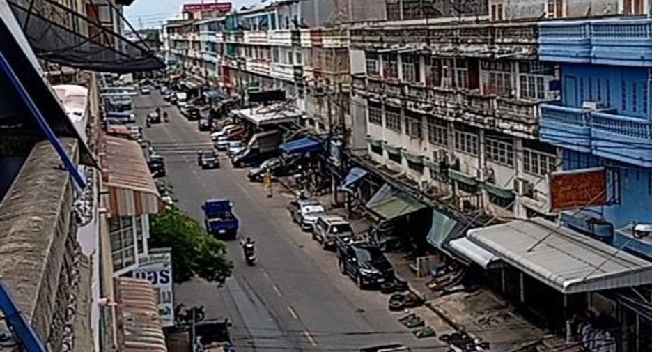 For sale 4 bedrooms townhouse in Bang Bon, Bangkok