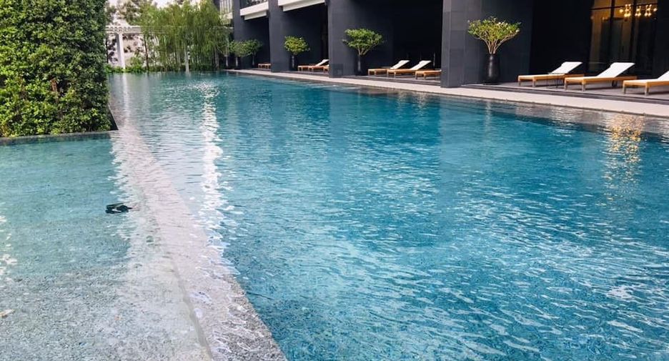 À louer 2 chambres condo à Pathum Wan, Bangkok