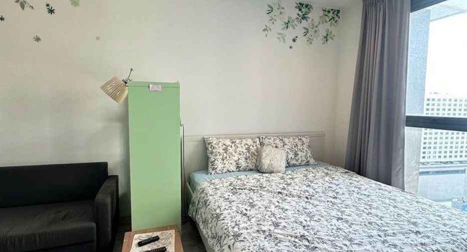 Wohnung zur Miete mit Studio in Huai Khwang, Bangkok