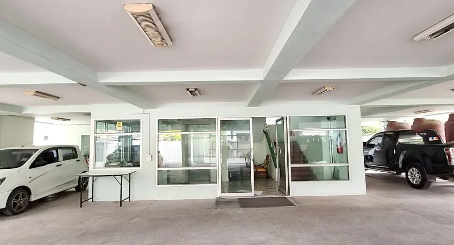 Gewerbefläche zum Kauf mit 16 Zimmer in Chatuchak, Bangkok