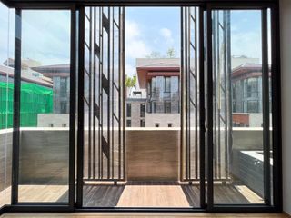 For sale 4 ベッドルーム villa in Yan Nawa, Bangkok