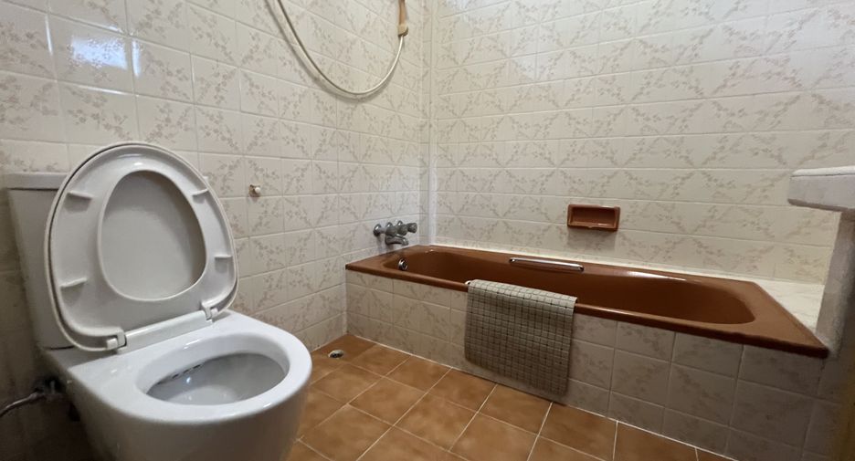 Haus zur Miete mit 4 Zimmer in Samphanthawong, Bangkok