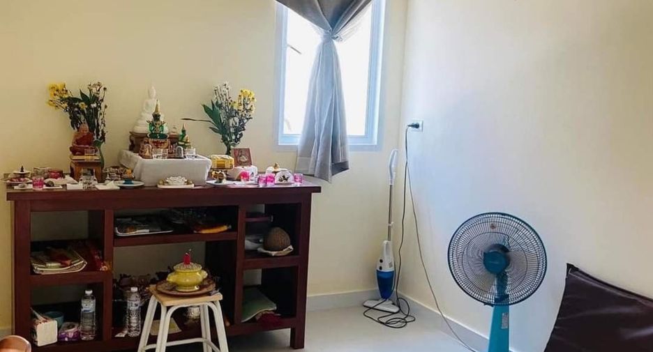 Casa en venta de 2 habitaciones en Si Racha, Chonburi