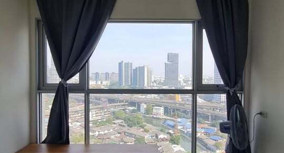 For rent 2 bedrooms condo in Khlong Toei, Bangkok