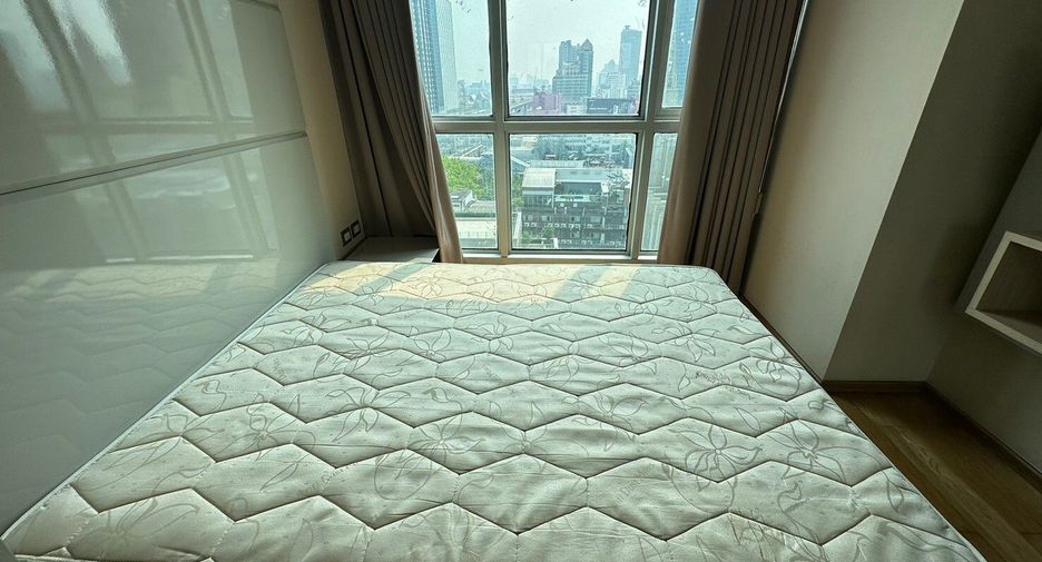 For rent 1 bed condo in Watthana, Bangkok