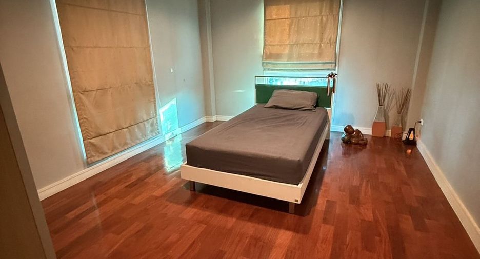 For sale そして for rent 4 ベッドルーム house in Don Mueang, Bangkok