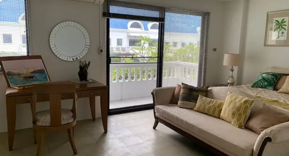 Reihenhaus zur Miete mit 3 Zimmer in Watthana, Bangkok