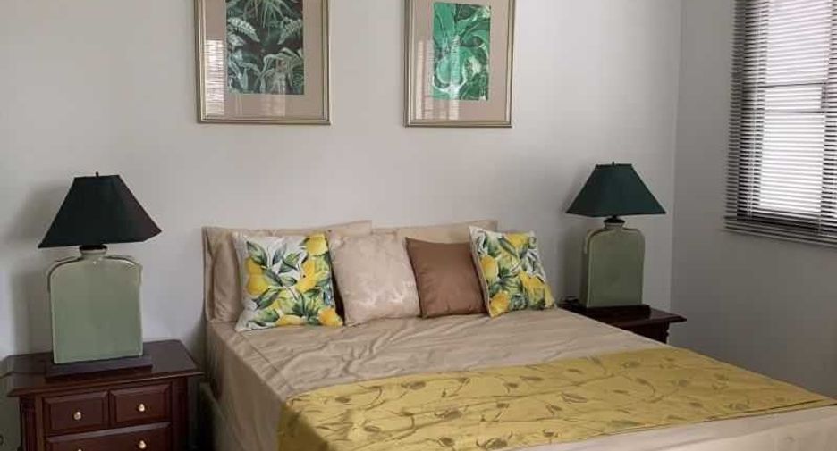 Reihenhaus zur Miete mit 3 Zimmer in Watthana, Bangkok