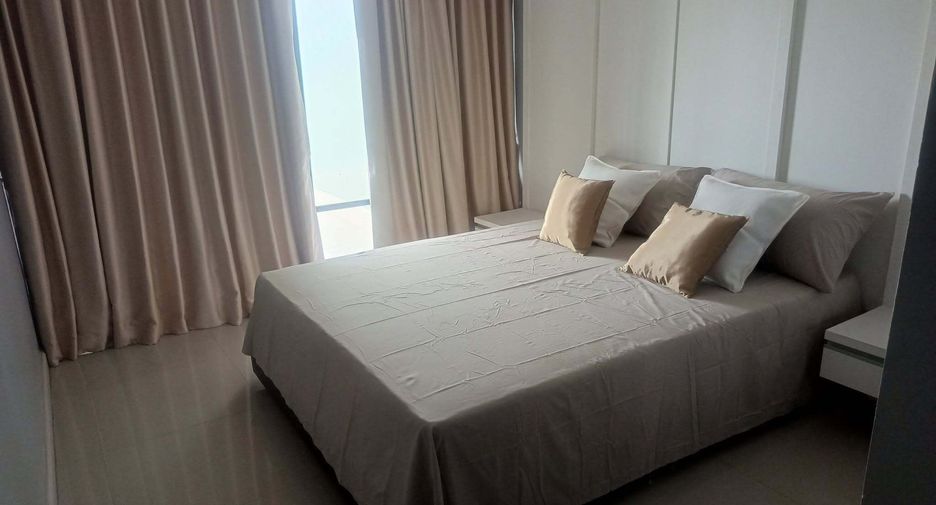 For rent 3 bedrooms townhouse in Bang Lamung, Chonburi