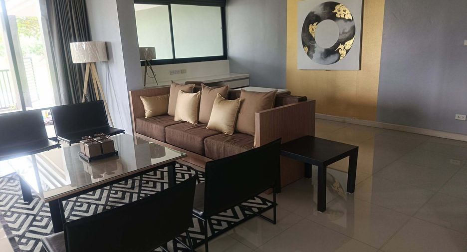 For rent 3 bedrooms townhouse in Bang Lamung, Chonburi