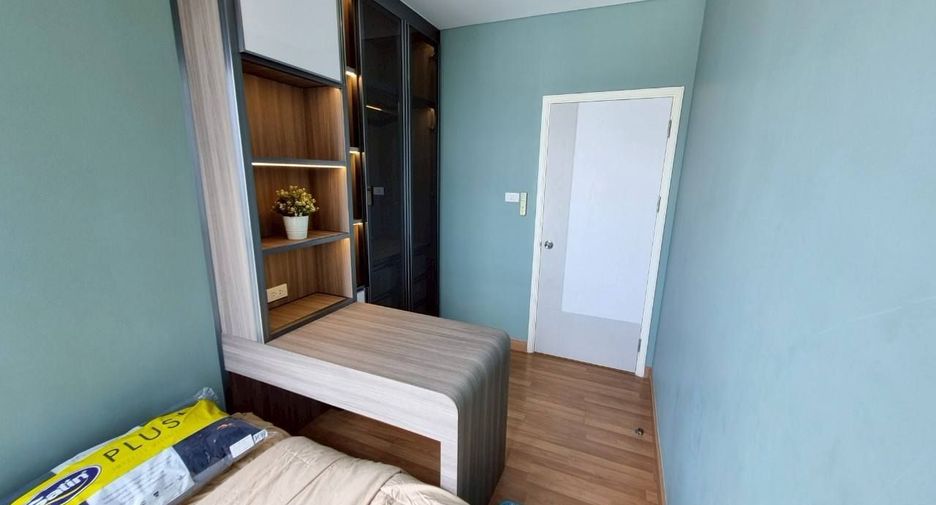 For sale and for rent 3 bedrooms condo in Yan Nawa, Bangkok