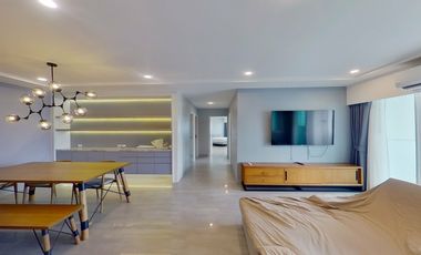 For rent 3 bedrooms condo in Watthana, Bangkok