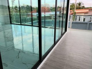Villa zum Kauf und zur Miete mit 4 Zimmer in Bang Lamung, Chonburi