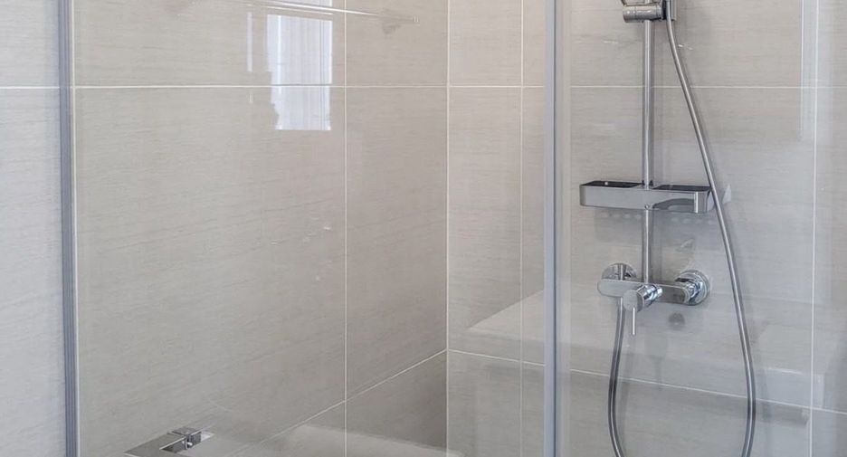 For rent studio condo in Khlong Toei, Bangkok