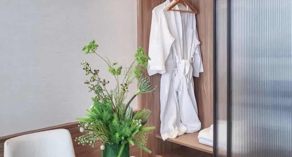 For rent studio condo in Khlong Toei, Bangkok