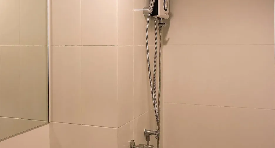 For sale studio condo in Mueang Samut Prakan, Samut Prakan