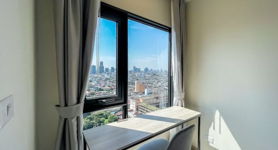 For rent studio condo in Khlong San, Bangkok