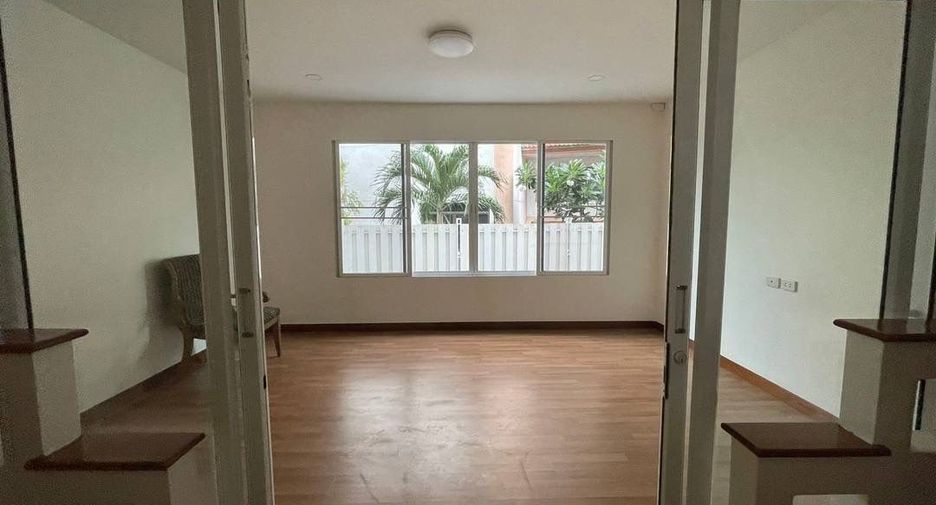 For sale and for rent 12 bedrooms townhouse in Yan Nawa, Bangkok