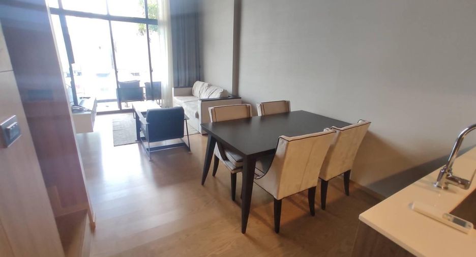 For rent 2 bedrooms condo in Watthana, Bangkok