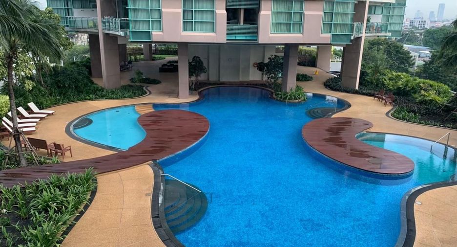 Condo en alquiler de 2 habitaciones en Bang Kho Laem, Bangkok