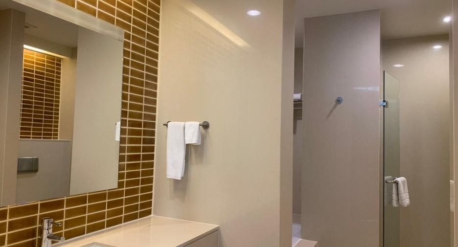 Condo en alquiler de 2 habitaciones en Bang Kho Laem, Bangkok