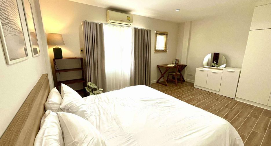 Reihenhaus zur Miete mit 3 Zimmer in Suan Luang, Bangkok