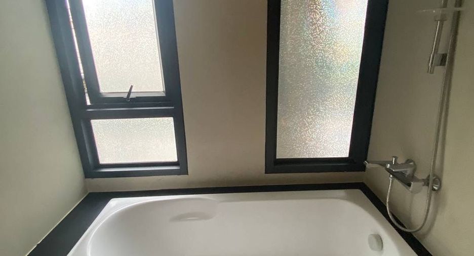 Wohnung zur Miete mit 2 Zimmer in Watthana, Bangkok