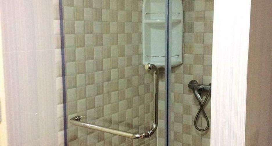 For rent 2 bedrooms apartment in Watthana, Bangkok