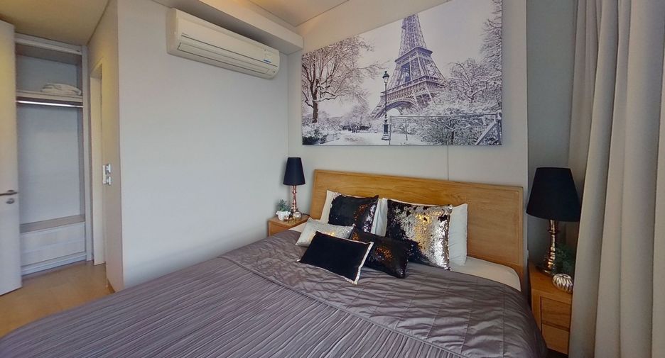 For rent 2 bedrooms condo in Khlong Toei, Bangkok