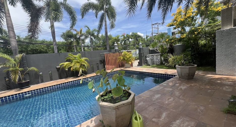 For sale 3 bedrooms villa in Bang Lamung, Chonburi