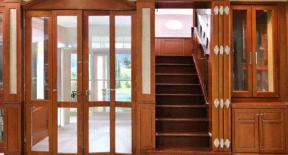 For rent 4 bedrooms house in Bang Kapi, Bangkok