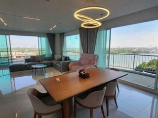 For rent 3 bedrooms condo in Yan Nawa, Bangkok