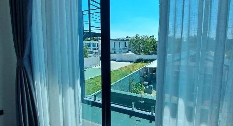 For rent 4 bedrooms house in Bang Lamung, Chonburi