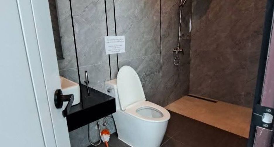 For rent 4 bedrooms house in Bang Lamung, Chonburi