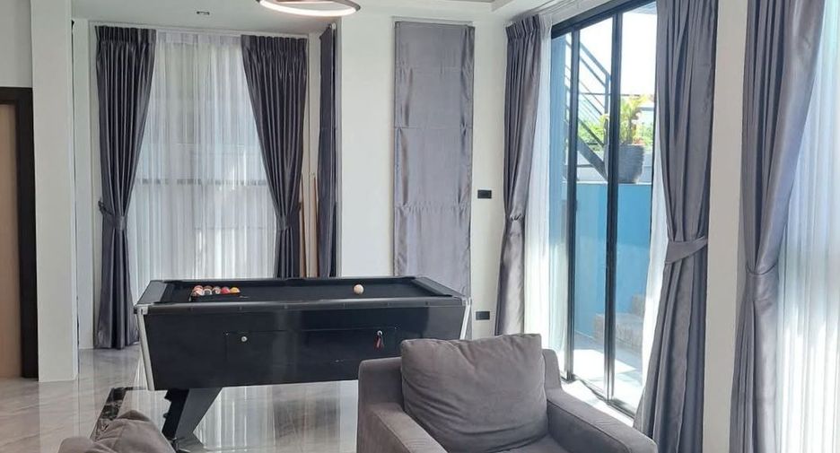 For rent 4 bedrooms house in Bang Lamung, Chonburi