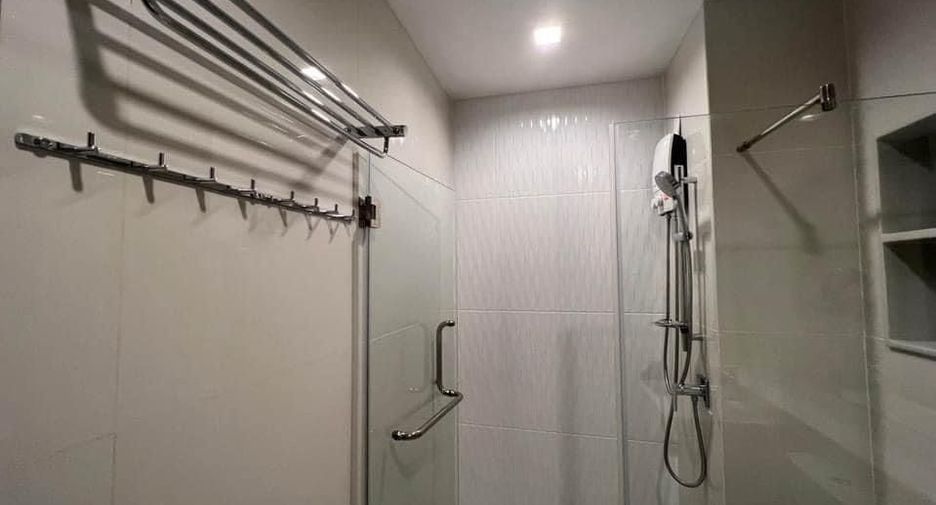 For rent 1 bed condo in Huai Khwang, Bangkok