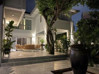 出租 5 卧室 独立屋 在 Suan Luang, 曼谷