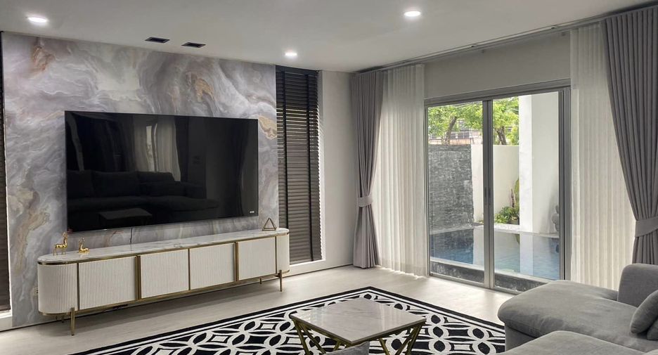Haus zur Miete mit 5 Zimmer in Suan Luang, Bangkok