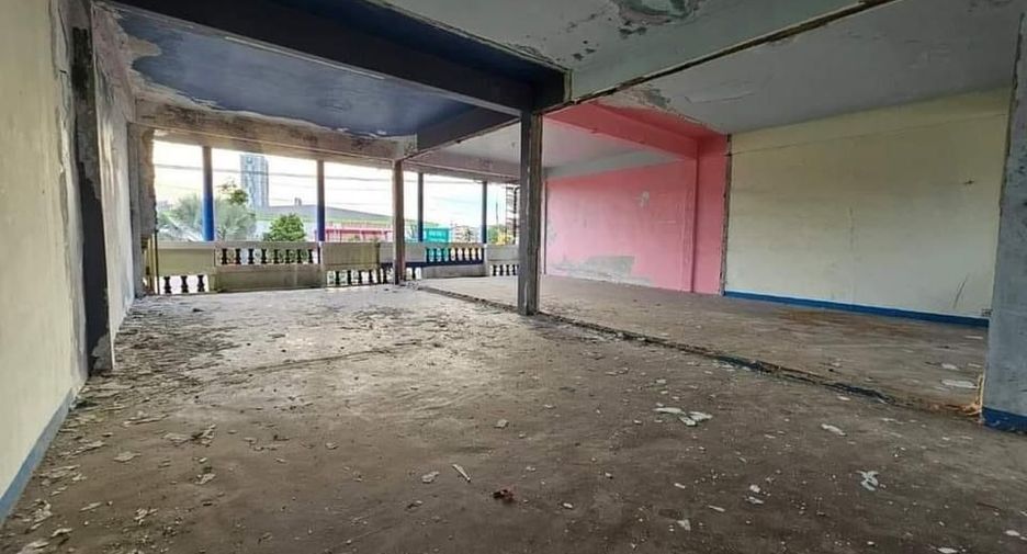 For rent retail Space in Bang Lamung, Chonburi