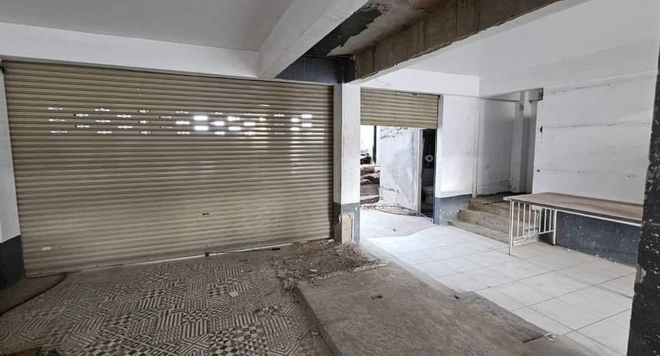 For rent retail Space in Bang Lamung, Chonburi