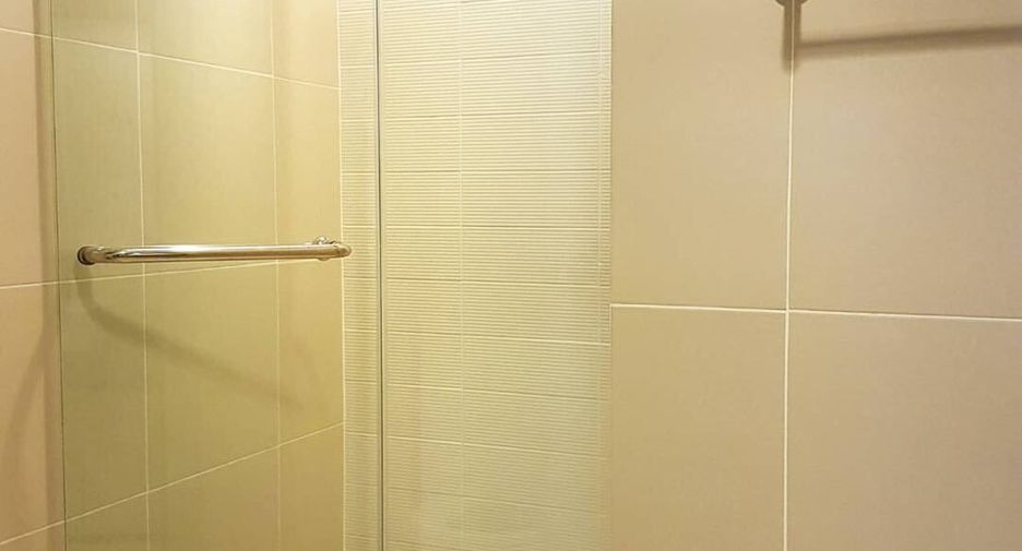 For sale and for rent 3 bedrooms condo in Huai Khwang, Bangkok