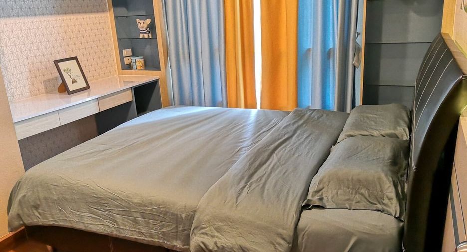 For sale and for rent 3 bedrooms condo in Huai Khwang, Bangkok