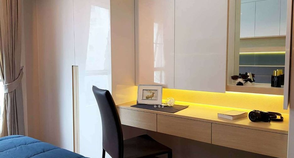 For sale and for rent 3 bedrooms condo in Huai Khwang, Bangkok