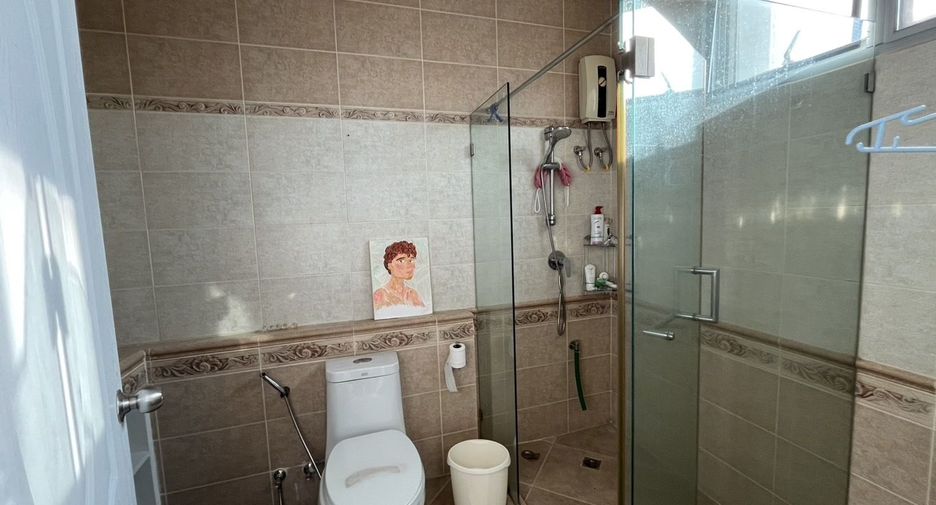 For rent 2 bedrooms condo in Ratchathewi, Bangkok