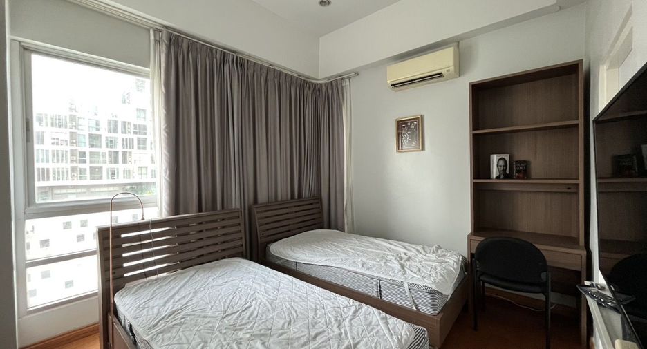 For rent 2 bedrooms condo in Ratchathewi, Bangkok